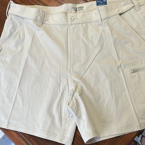 NWT 3X Huk shorts